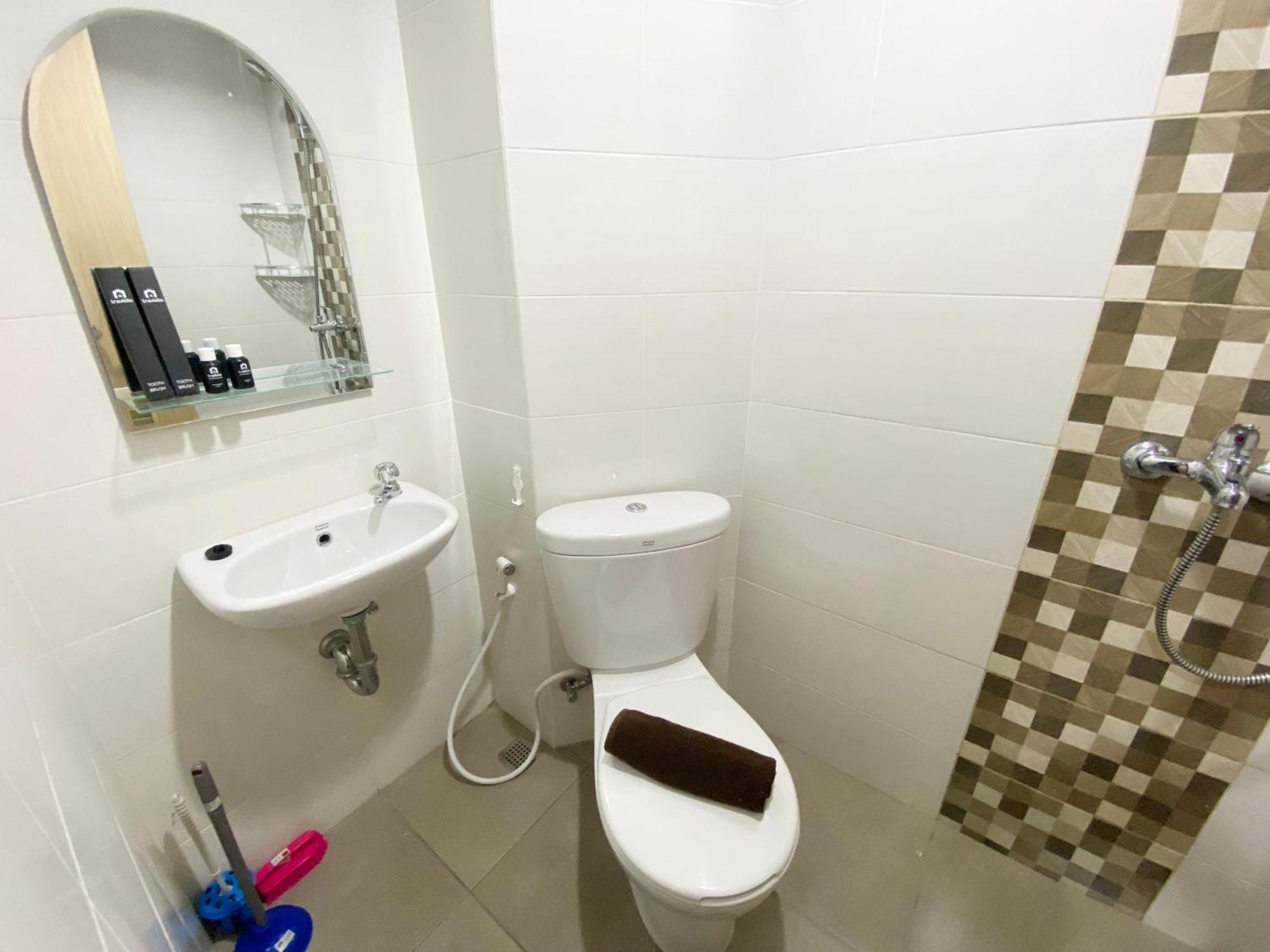 Minimalist And Homey The Alton By Travelio * Semarang