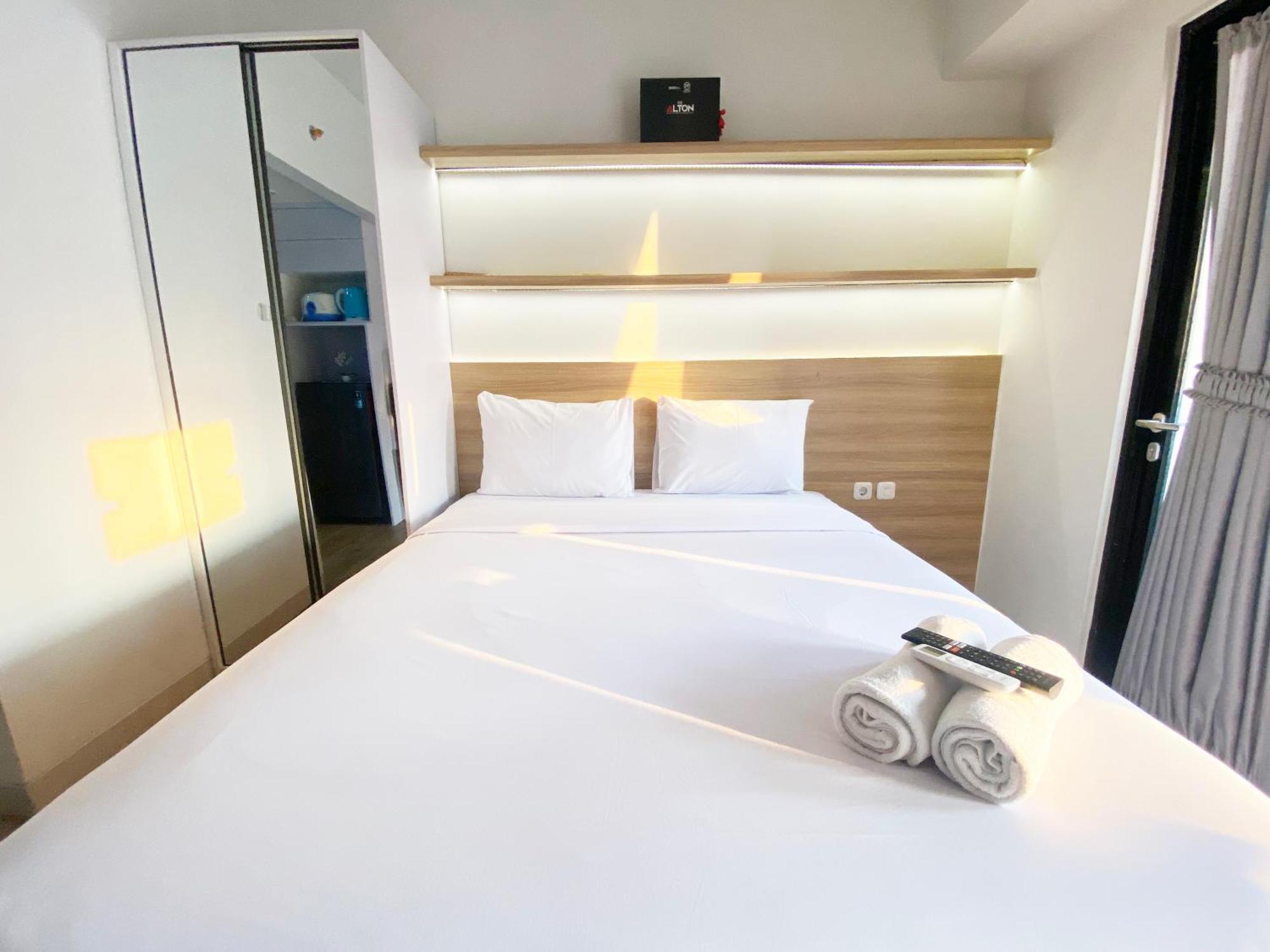 Minimalist And Homey The Alton By Travelio